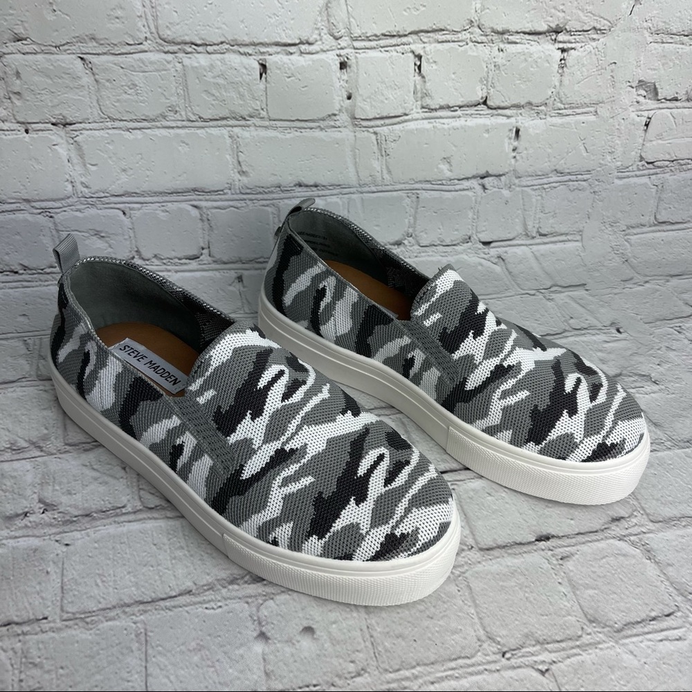 NEW Steve Madden platform grey army print sneakers - Picture 3 of 10